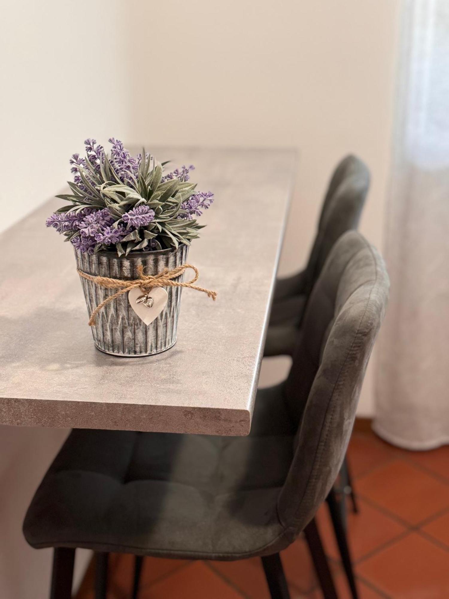 Home Grey Entratico ภายนอก รูปภาพ
